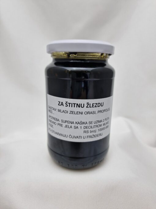 Zeleni orasi u Zlatnom medu